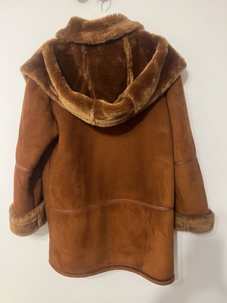 Haina dama tip cojoc cu gluga si fular elegant din blana, mas. 42-46